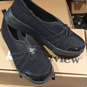 Ladies 7 1/2 WW Comfortview Greer shoes